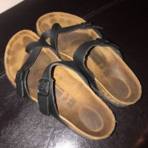 Birkenstock Black Sandal Size 39 (8/8.5)